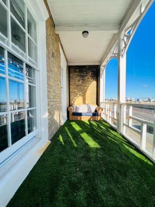 Flat 4 Marine Parade House, 1 East Cliff- Next To Dover Port, White Cliffs, Beach, Castle Eksteriør billede