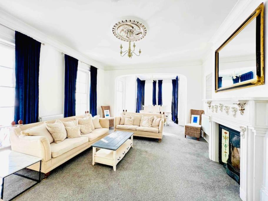 Flat 4 Marine Parade House, 1 East Cliff- Next To Dover Port, White Cliffs, Beach, Castle Eksteriør billede