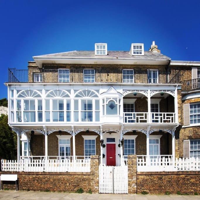 Flat 4 Marine Parade House, 1 East Cliff- Next To Dover Port, White Cliffs, Beach, Castle Eksteriør billede